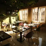 Hotel Caravita