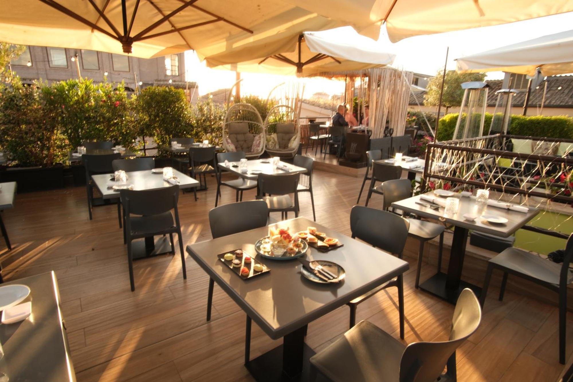 Hotel Caravita Rome
